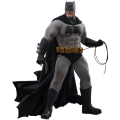 Batman: Dark Knight Returns - Batman 1:6 Scale (Action Figure)