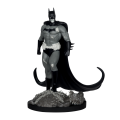 Batman Black And White - Batman By Bjorn Barends Resin (Statue)