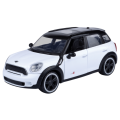 Timeless Legends - 1:24 Scale 2011 Mini Cooper S Countryman White (Model Car)
